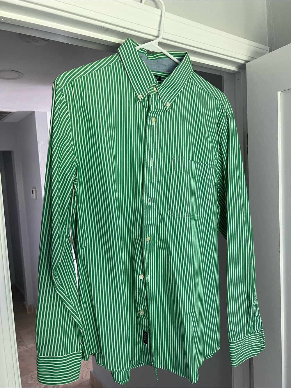 NWOT Chaps Men's Green & White Stripe Button-Down Shirt
